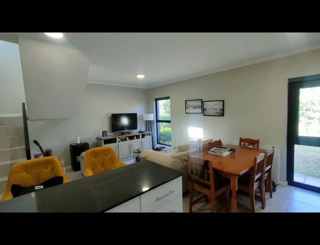 2 BEDROOM SECTIONAL TITLE FOR SALE IN WATERFALL